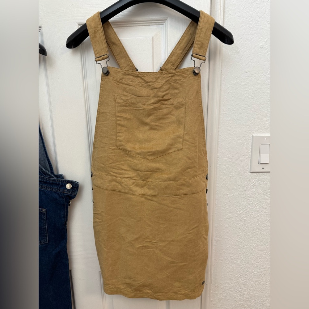 Shopbop Overall and Roxy Overall - Picture 5 of 7